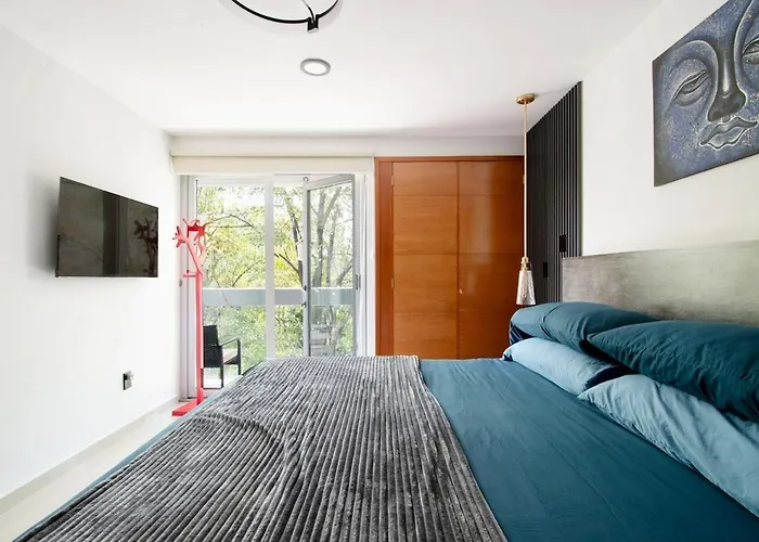 Massive Rooftop Terrace Steps From Everything Apartment Mexico City
